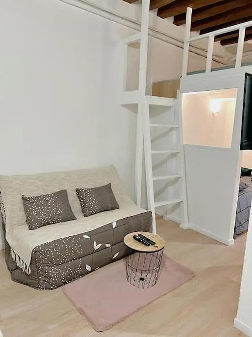 Apartment Au Centre De Paris