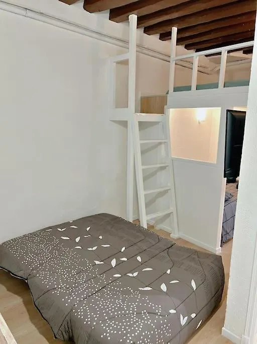 Au Centre De Apartament Paryż